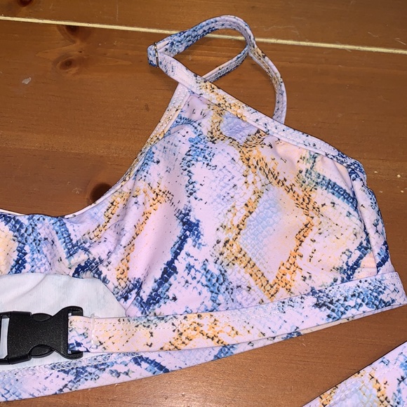 Shein 2 piece Bikini Swim Wear Size Medium Pink Blue Snake Skin Print Cheeky - Picture 5 of 12